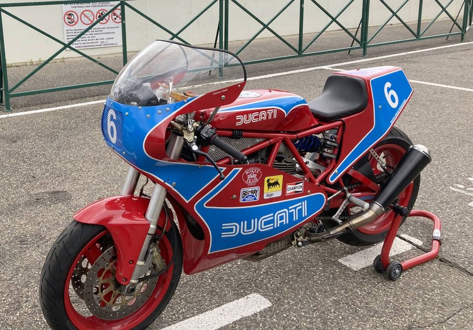 Ducati TT, mit Straßenzulassung in Konstanz