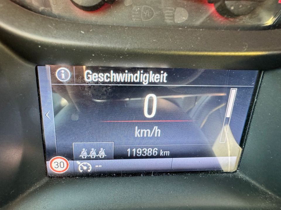 Opel Astra Astra 1.4 Turbo Sports Tourer Dynamic + Sommerreifen in Gelsenkirchen