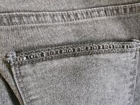 Neue Hose in Größe 44 schwarze Jeans schönen Details Nordrhein-Westfalen - Alsdorf Vorschau
