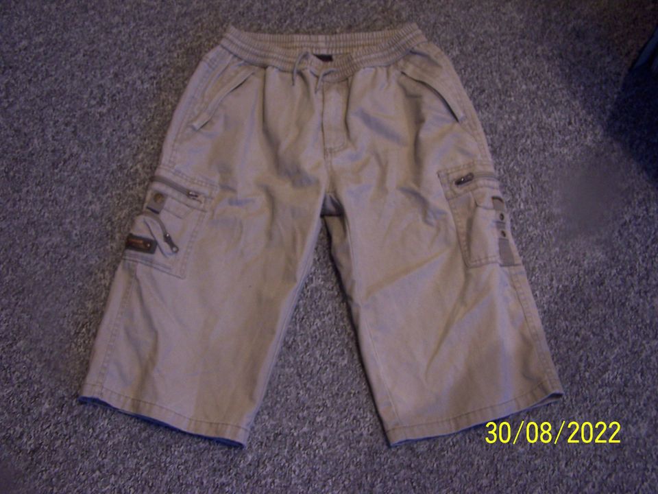 1 Kurze JungsHose, Gr. 140, NEU in beige von TMH FASHION, knie... in Falkenberg/Elster