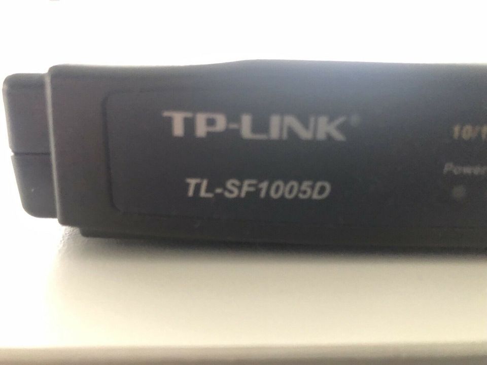 TP Link Switch TL-SF1005D in Piesport