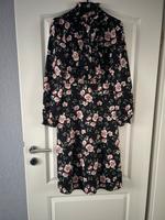 Damen Kleid Boohoo Niedersachsen - Diepholz Vorschau