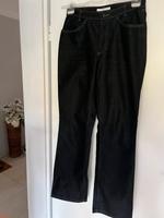 Neue MAC Markenjeans Modell Melanie schwarz Gr.40/32 Bayern - Durach Vorschau