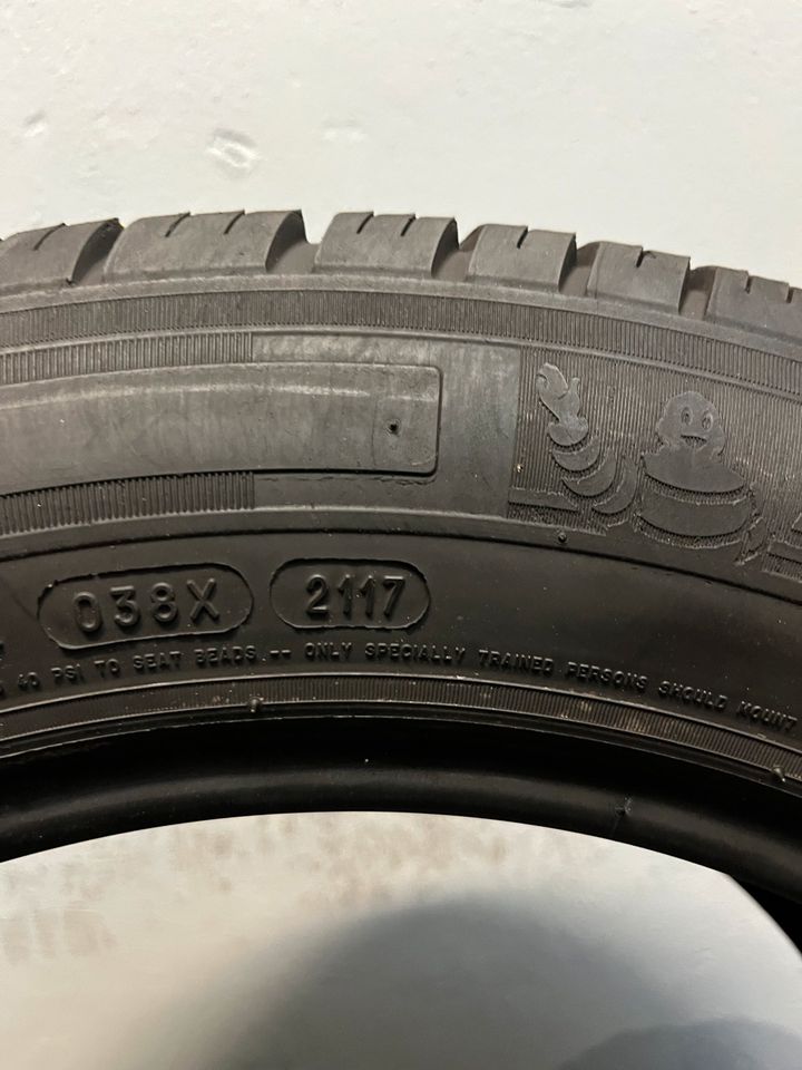 1x Sommerreifen 215/60 R16C 104/102H Michelin Agilis in Düsseldorf