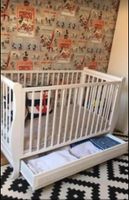 Kinderbett weiß Holz mit Matratze Bett für Baby Babybett Brandenburg - Potsdam Vorschau