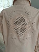 Sofie Schnoor Bluse Langarm Lochstickerei Beige Gr.36 Niedersachsen - Brackel Vorschau