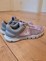 Sportschuhe Reebok Gr. 37 Sneaker Laufschuhe Sachsen - Radebeul Vorschau
