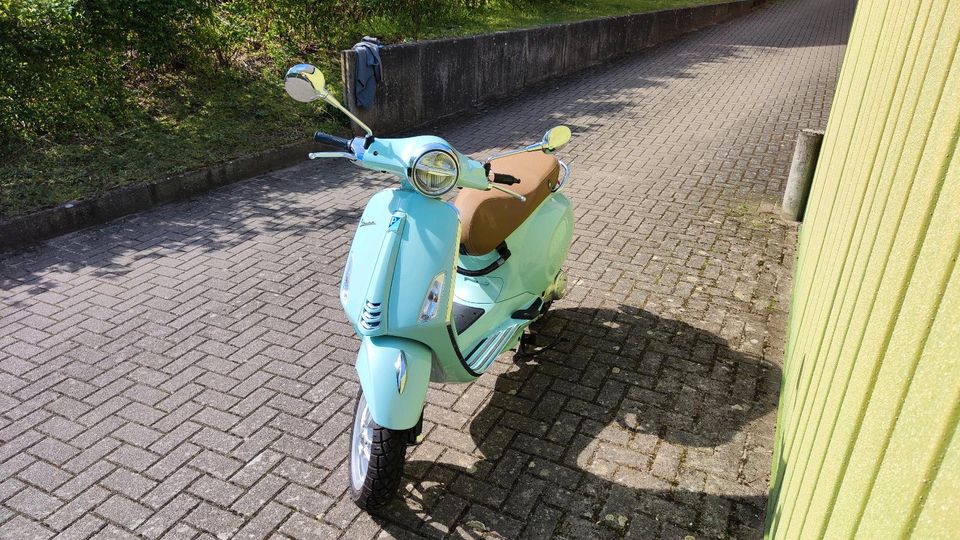 Vespa Primavera 50 in Hamburg