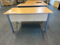 Schreibtisch 140x70cm Nordrhein-Westfalen - Blomberg Vorschau