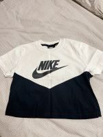 Nike T-Shirt schwarz weiß xs Bayern - Neustadt an der Aisch Vorschau