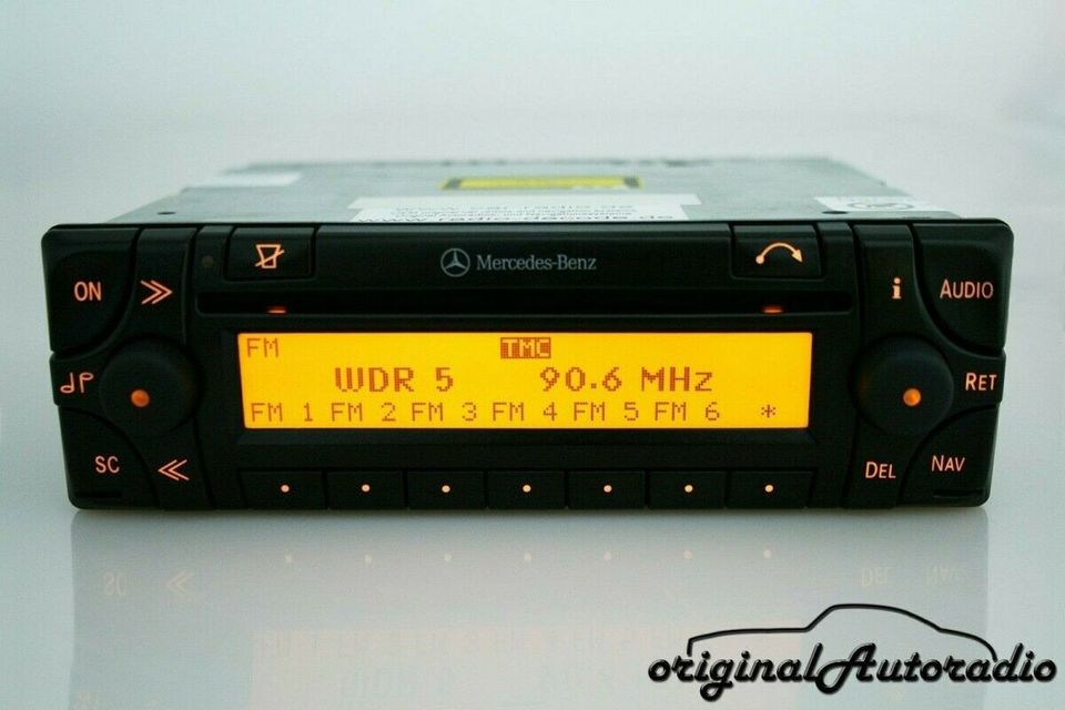 Mercedes Benz Autoradio Audio 10 CD Kassette Bluetooth Radio Aux in Gütersloh