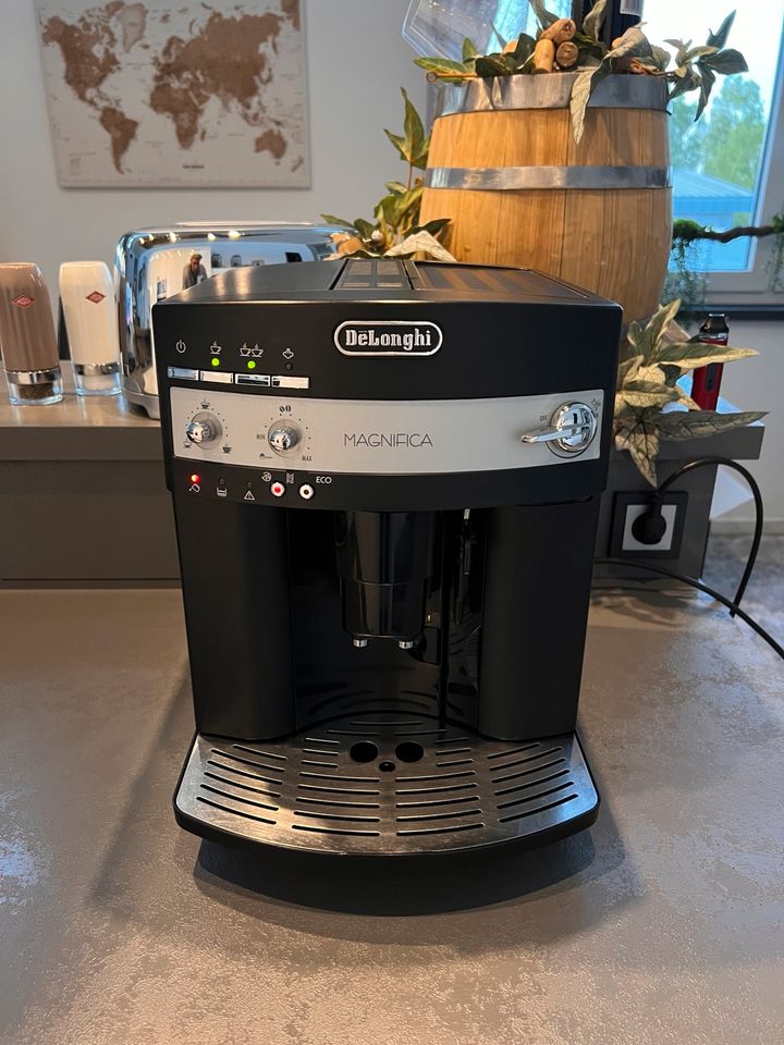 ☕️ DELONGHI MAGNIFICA BASTLER KAFFEE-VOLLAUTOMAT TEIL-DEFEKT in Landau in der Pfalz