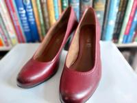 Tamaris Pumps • High Heels • Leder • Gr. 40 • dunkelrot bordeaux Köln - Ehrenfeld Vorschau
