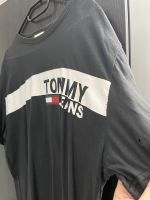 Schwarzes Tommy Hilfiger T-Shirt Gr. M❗️ Baden-Württemberg - Kirchheim am Neckar Vorschau