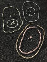 Perlenketten, Armbäder, Ohrringe und Ringe Berlin - Hellersdorf Vorschau