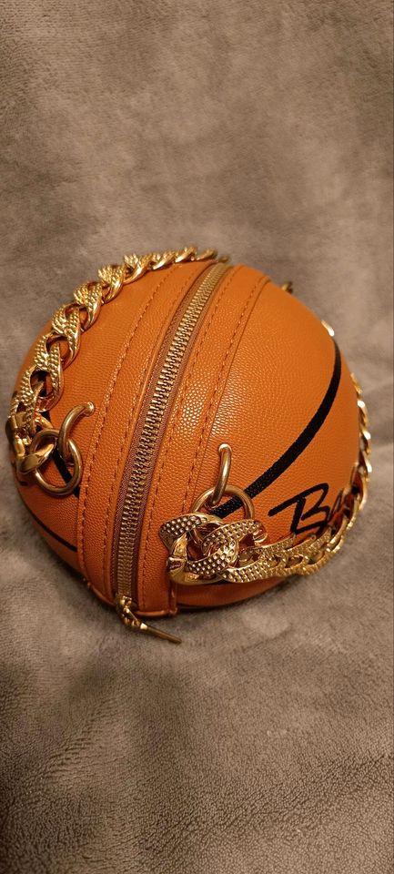 Handtasche Basketball in Görlitz