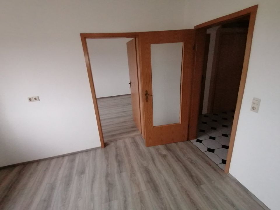 5-6-Zimmer Wohnung mit Einbauküche und Balkon in Rheinau