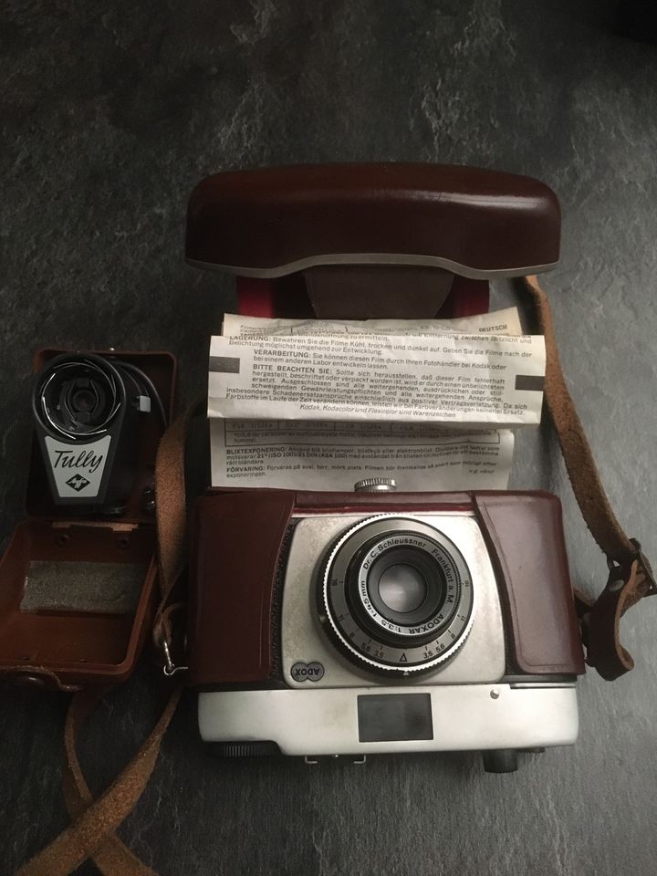 Adox Kamera - inkl Tasche und Agfa Tully Blitz in Furth im Wald