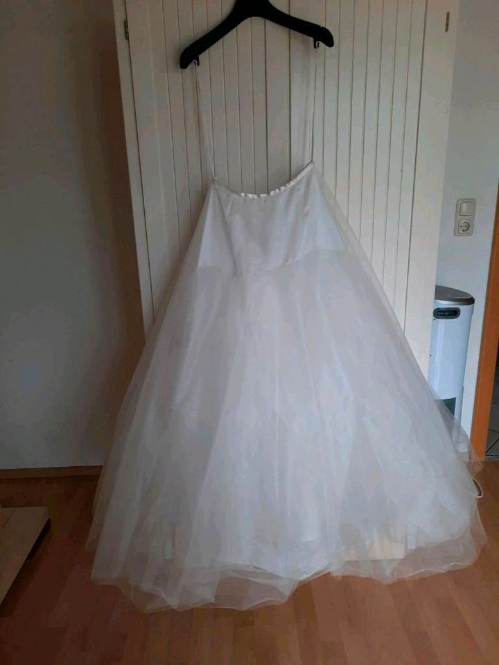 Brautkleid Gr.34 Prinzessinnenkleid u.Zubehör in Schwarzach