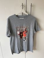 Graues T-Shirt mit Chicago Bulls Aufdruck von Celebrityicons Niedersachsen - Bilshausen Vorschau