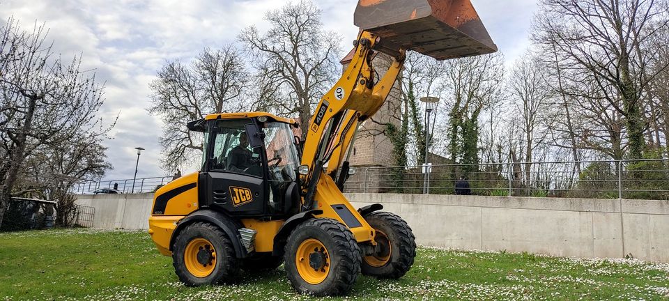 JCB 409 Radlader 40km/h, zuzügl. 19% Mwst. in Veitsbronn