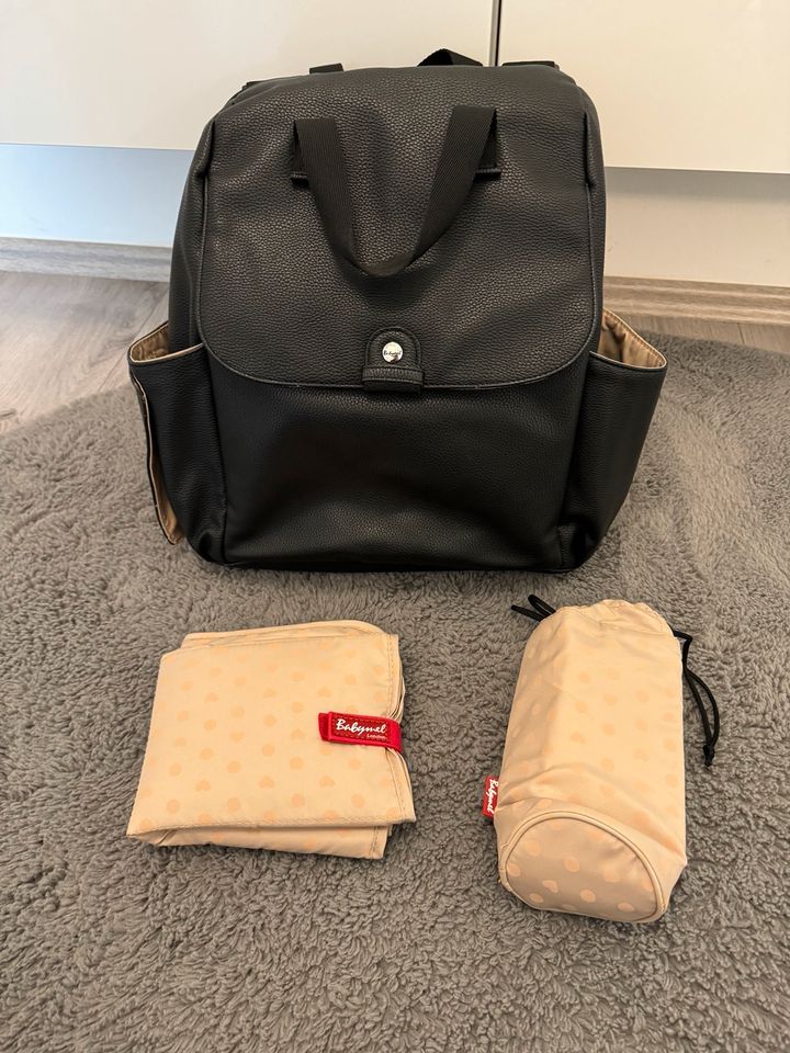 Wickelrucksack aus veganem Kunstleder schwarz in Köln