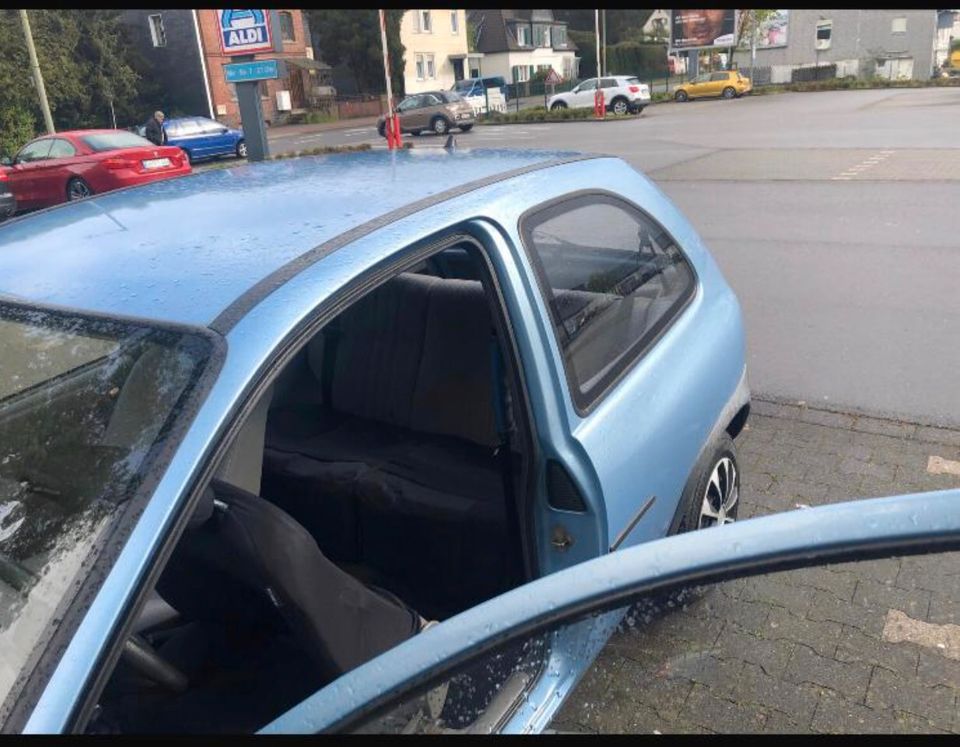Opel Corsa B Automatik in Bergneustadt