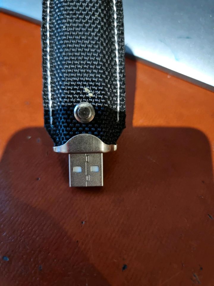 Breitling USB Stick in Tasche in Giesen