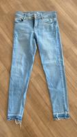 Verschiedene Hosen, Jeans, Leggings Größe 36,38 Bayern - Selb Vorschau