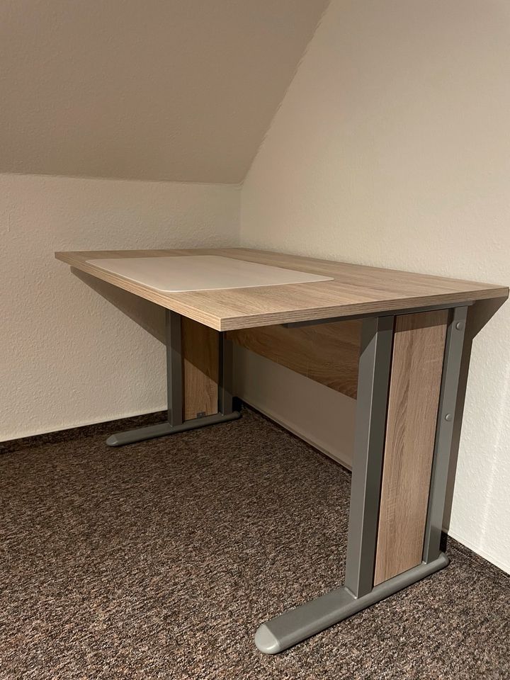 Moderne Eiche Schreibtisch in Elmlohe