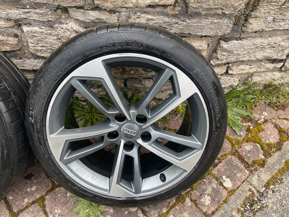 Audi A4 18 Zoll Satz Reifen in Volkmarsen