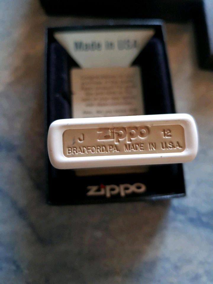 Zippo Leather Cratet Lighter neu OVP in Treuen