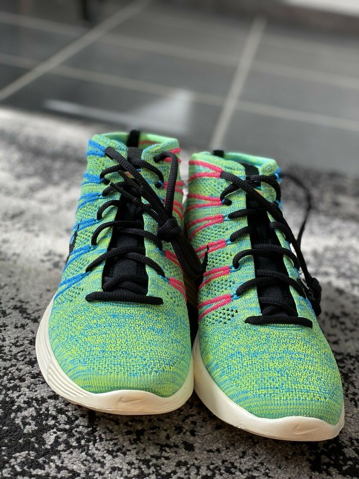 Nike Lunar flyknit Chukka Blue Glow Volt US9 EUR 42 5 NEU in