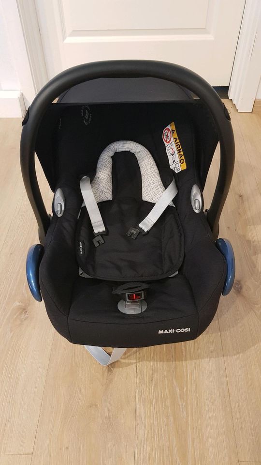 Babyschale Maxi-Cosi Cabriofix blackgrid in Altentreptow