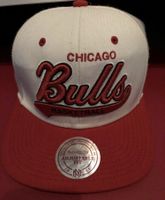 Chicago Bulls Snapback Cap, Weiß, selten,Mitchell&Ness, neuwertig Niedersachsen - Friedeburg Vorschau