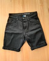 H&M divided Jeansshort W30 Regular schwarz  S M  kurze Hose Baden-Württemberg - Asperg Vorschau