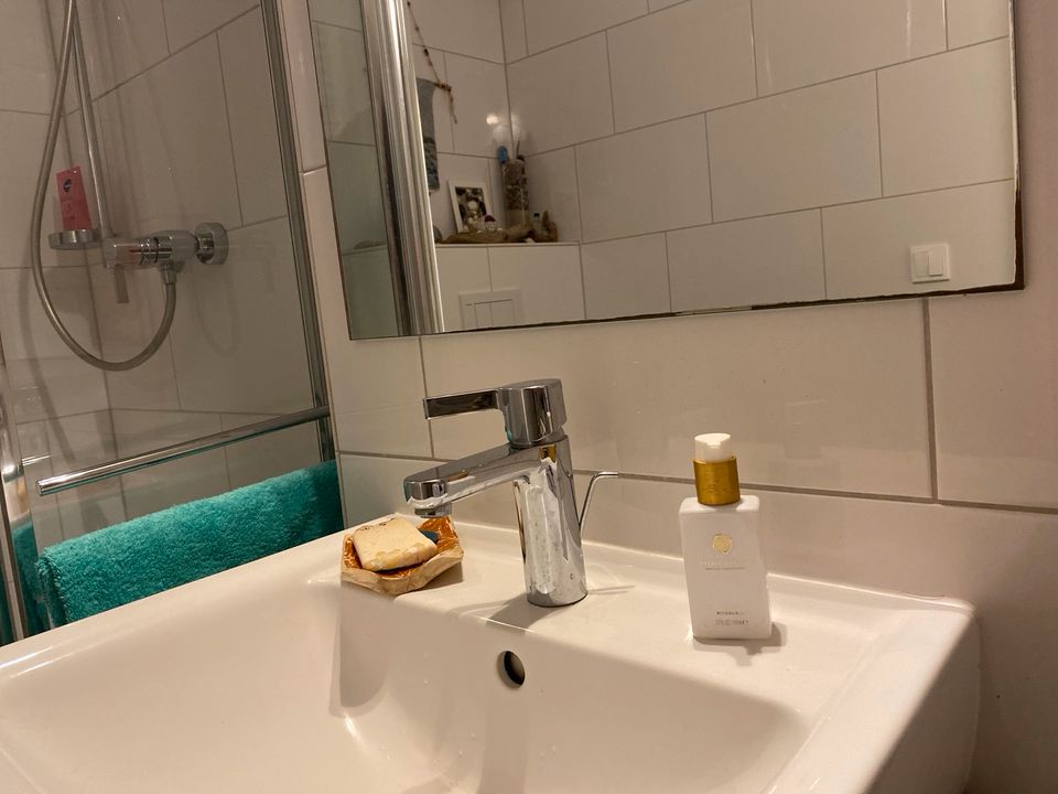 Doppelzimmer Zimmer mit eigenen Bad  Pfingsten in Leipzig