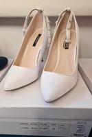High Heels Größe 38 weiß Brautschuhe Schuhe Baden-Württemberg - Eppingen Vorschau
