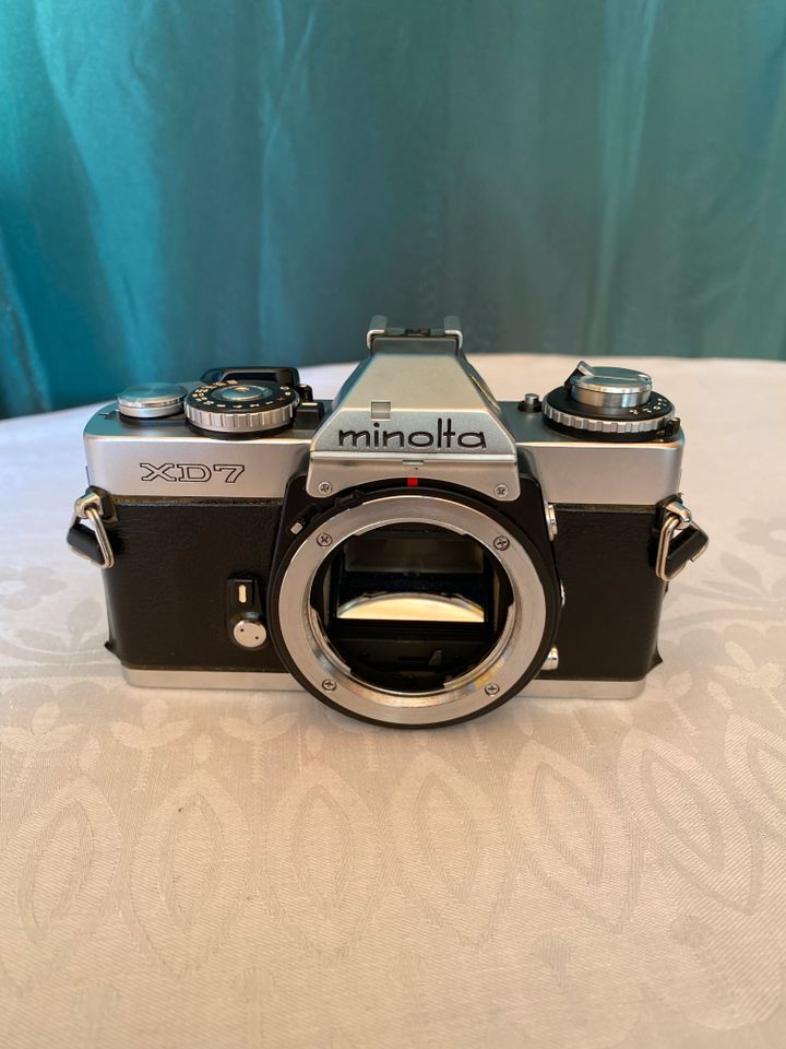 Minolta XD7 mit 3 Objektiven und viel Zubehör in Aufhausen