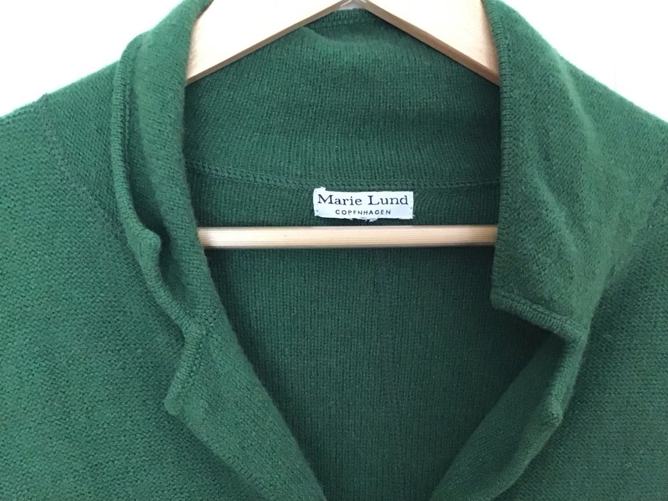 Grüne Strickjacke Marie Lund 100%Wolle Jacke in Berlin