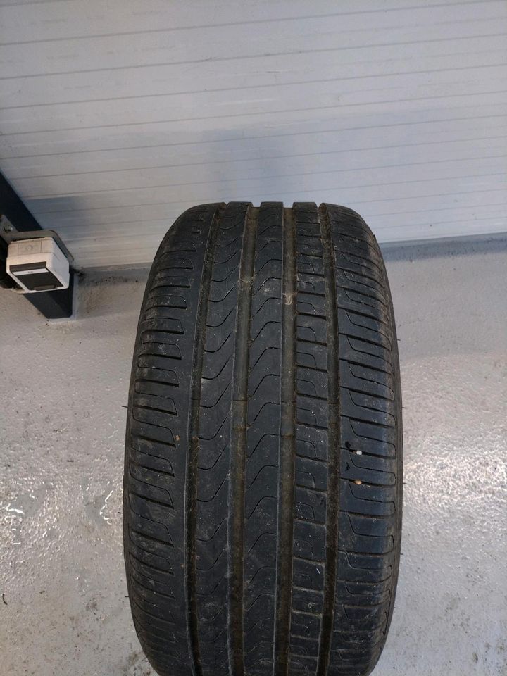 245/40R17 Pirelli Sommereifen in Giesen