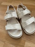 Cremefarbener Sandalen Berlin - Mitte Vorschau