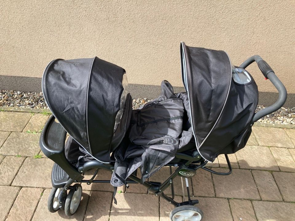 Graco Doppel-Kinderwagen / Geschwisterwagen  Modell #18557 07 in Moers