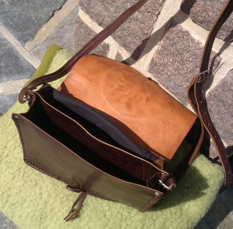 Neue Leder Handtasche in Penig