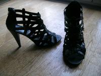 NEU High Heels / Pumps in schwarz Größe 39 - v.Street super Shoes Nordrhein-Westfalen - Hamm Vorschau