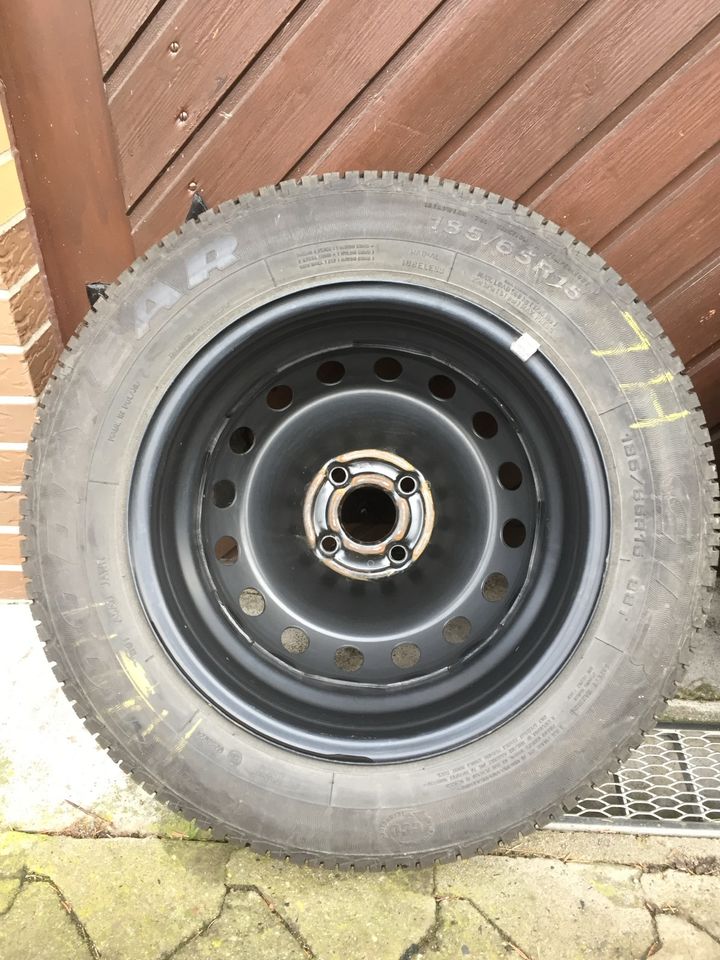 Sommerreifen Kompletträder 185/65 R15 88T auf Stahlfelgen in Söhlde