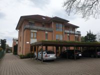 Ansprechende Wohnung im 1. OG inkl. Carportstellplatz in Kaki Schleswig-Holstein - Kaltenkirchen Vorschau