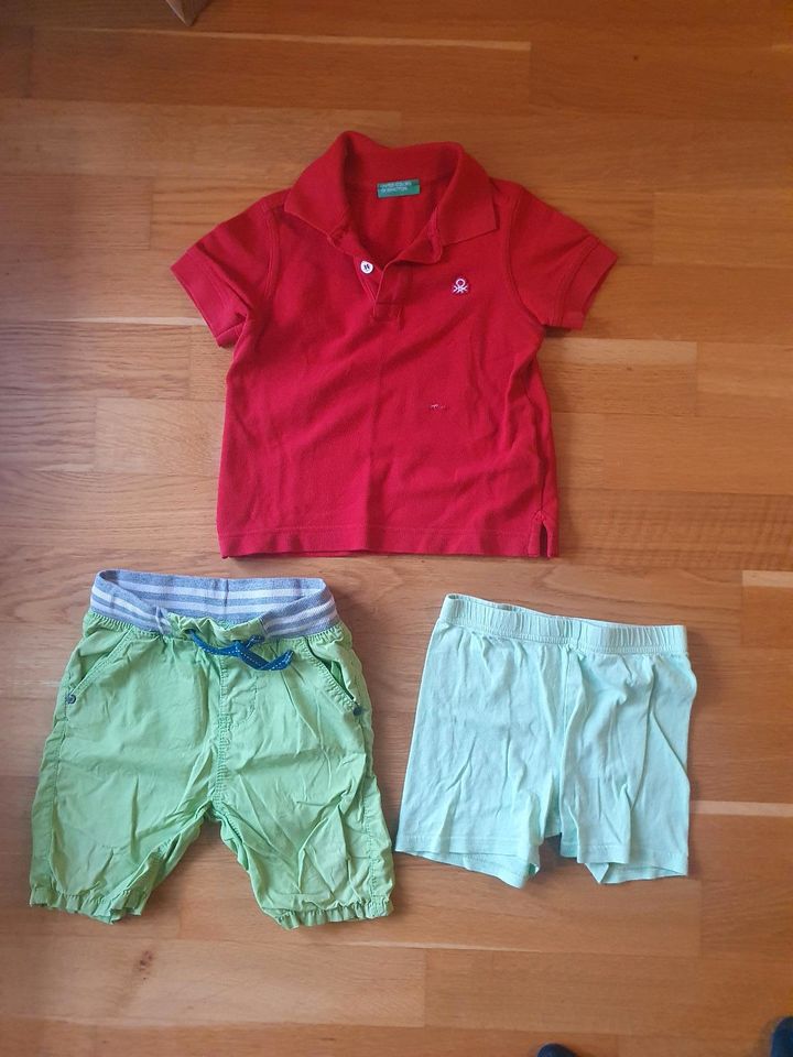 86 92 Sommer Polohemd rot grün kurze Hosen in Stuttgart