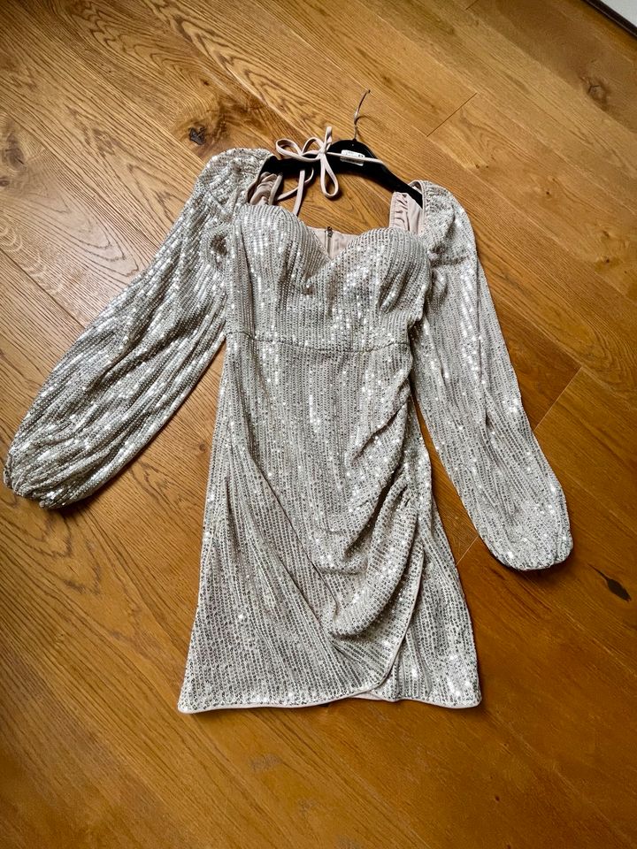 Cocktail Glitzer Kleid Champagner Farbe gr.S in Meiningen