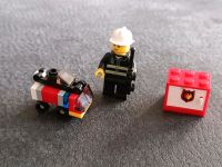 Lego Feuerwehrmann Figur Mini Feuerwehr Auto Schrank Dresden - Räcknitz/Zschertnitz Vorschau